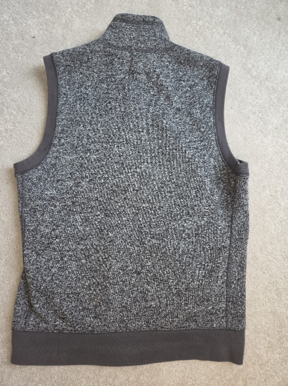 Heathered Gray Full-Zip Fleece Vest, Gap, Size Medium, Mens - Picture 6 of 6